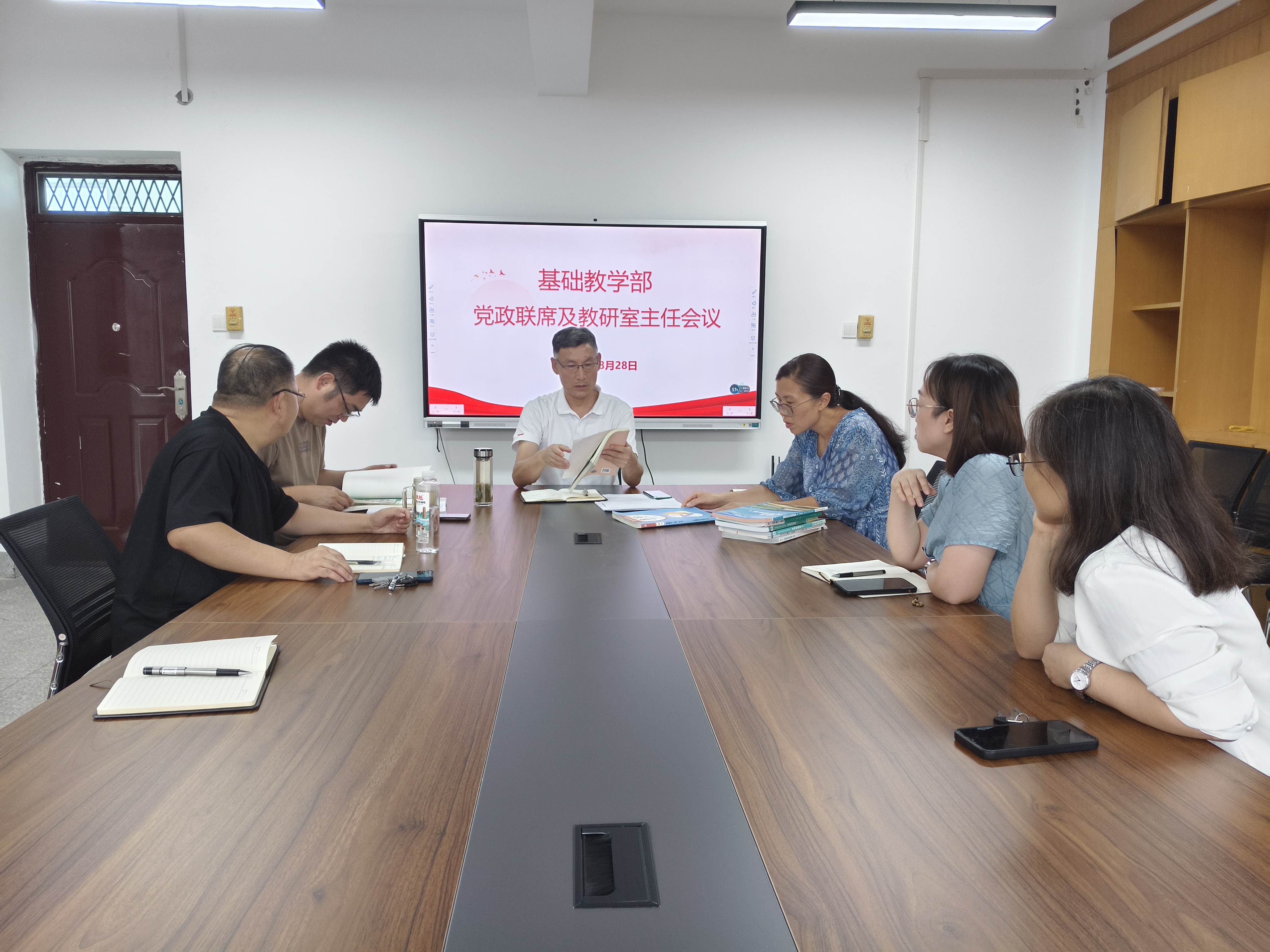 b35c086d834644eb93bde9890ab58a05.jpg b35c086d834644eb93bde9890ab58a05.jpg