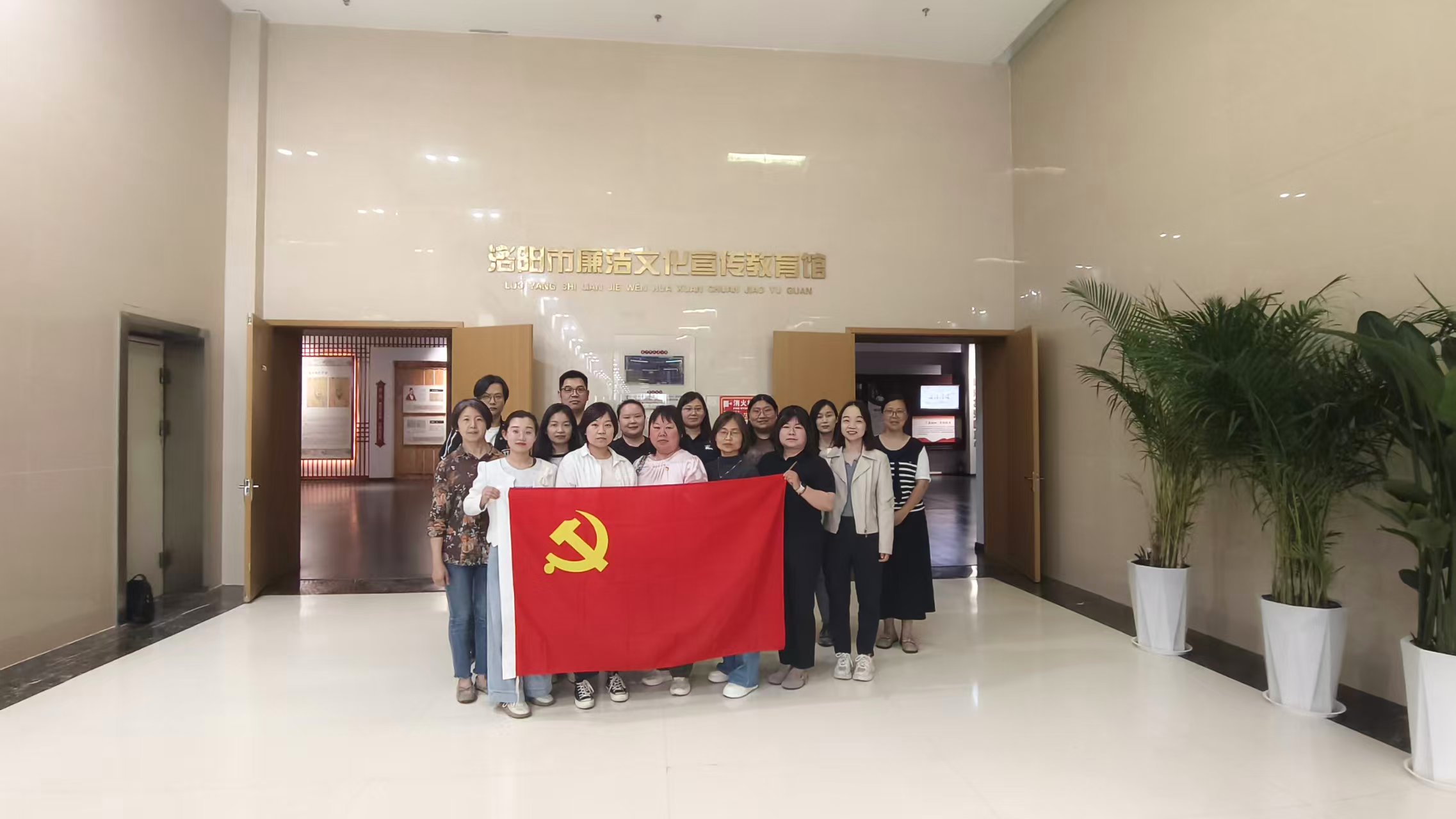b58be0c8e5a340a2920f21da2b00941e.jpg b58be0c8e5a340a2920f21da2b00941e.jpg