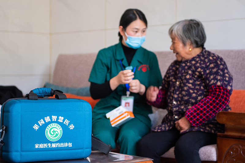 在高质量发展中赢得历史主动——以习近平同志为核心的党中央引领重塑新时代中国经济述评 在高质量发展中赢得历史主动——以习近平同志为核心的党中央引领重塑新时代中国经济述评