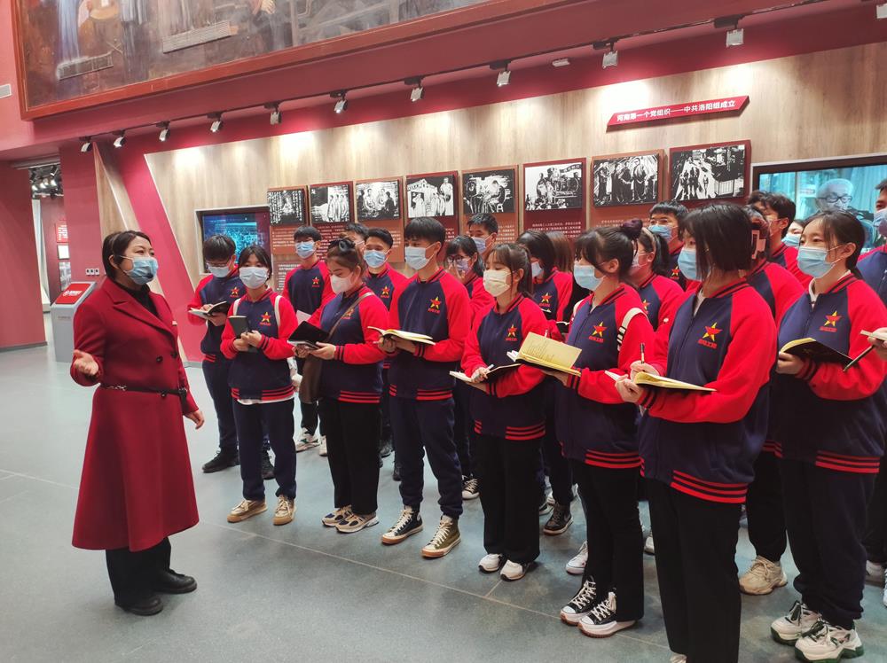 青马课后作业答案红色革命家(扫一扫一秒出答案)
