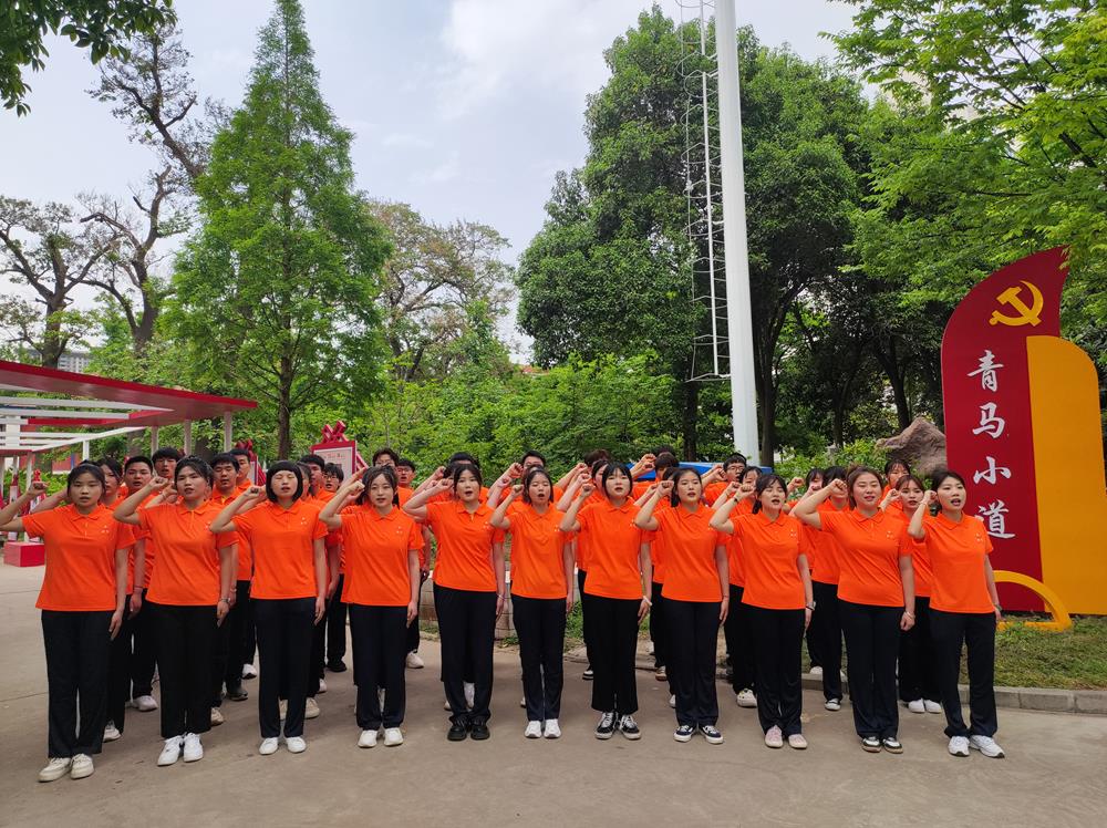 f4434c0e266c4e138e5b5131d53ce7c0.jpg f4434c0e266c4e138e5b5131d53ce7c0.jpg