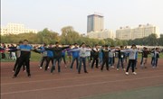 基础部举行2013级新生第九套广播体操比赛