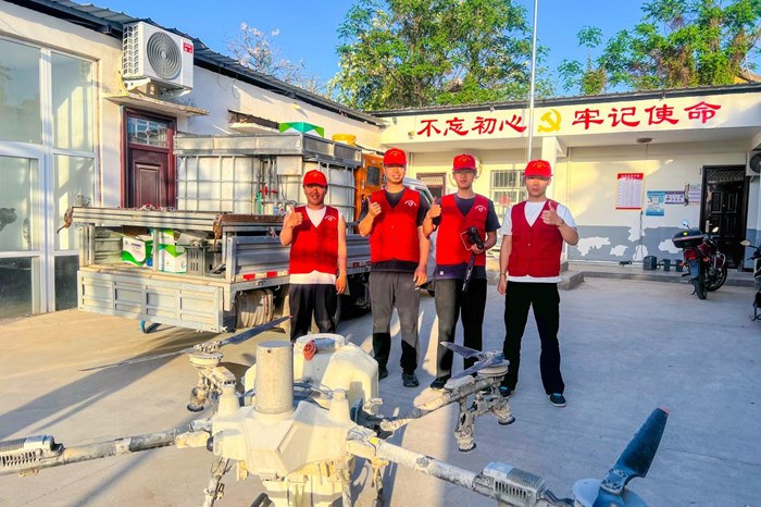 科技助农显担当 田间课堂育英才——河南林业职业学院无人机专业深耕麦田一线践初心