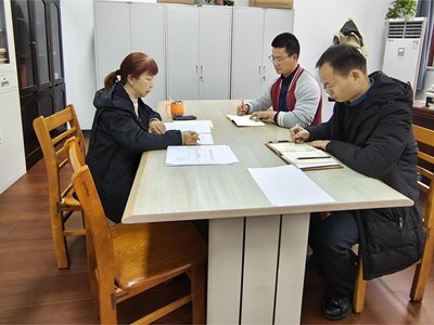 纪委办支部开展专题政治学习