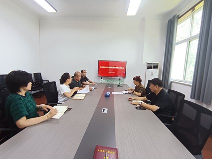 校纪委开展“精准滴灌”警示教育　筑牢重点领域廉政防线
