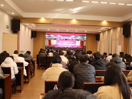 我校组织观看“中国共产党人精神谱系”河南省集中示范宣讲活动