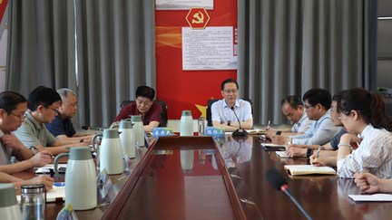 我校举行王宪洪同志荣休座谈会