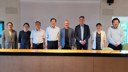 校长陈红卫一行赴意大利马尔凯高等技术智慧学院访问交流