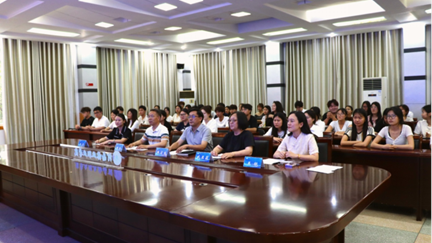 我校开展大学生讲时事政治思政课实践教学活动