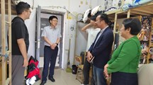 党委副书记王新建深入学生宿舍开展安全检查工作