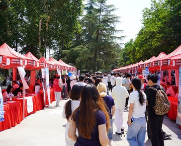 我校成功举办大型双选会 助力毕业生开启新征程